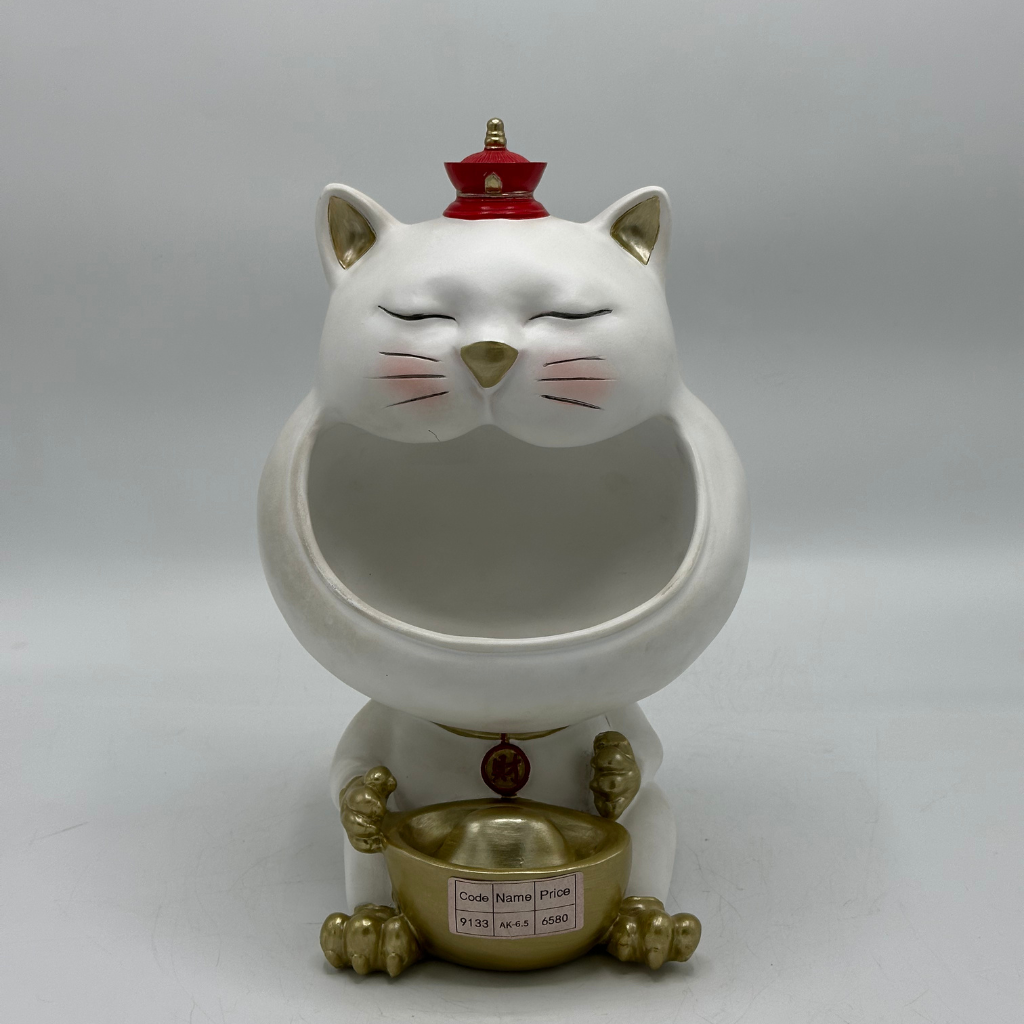 Lucky Cat Maneki-neko Storage Figurine with Gold Ingot