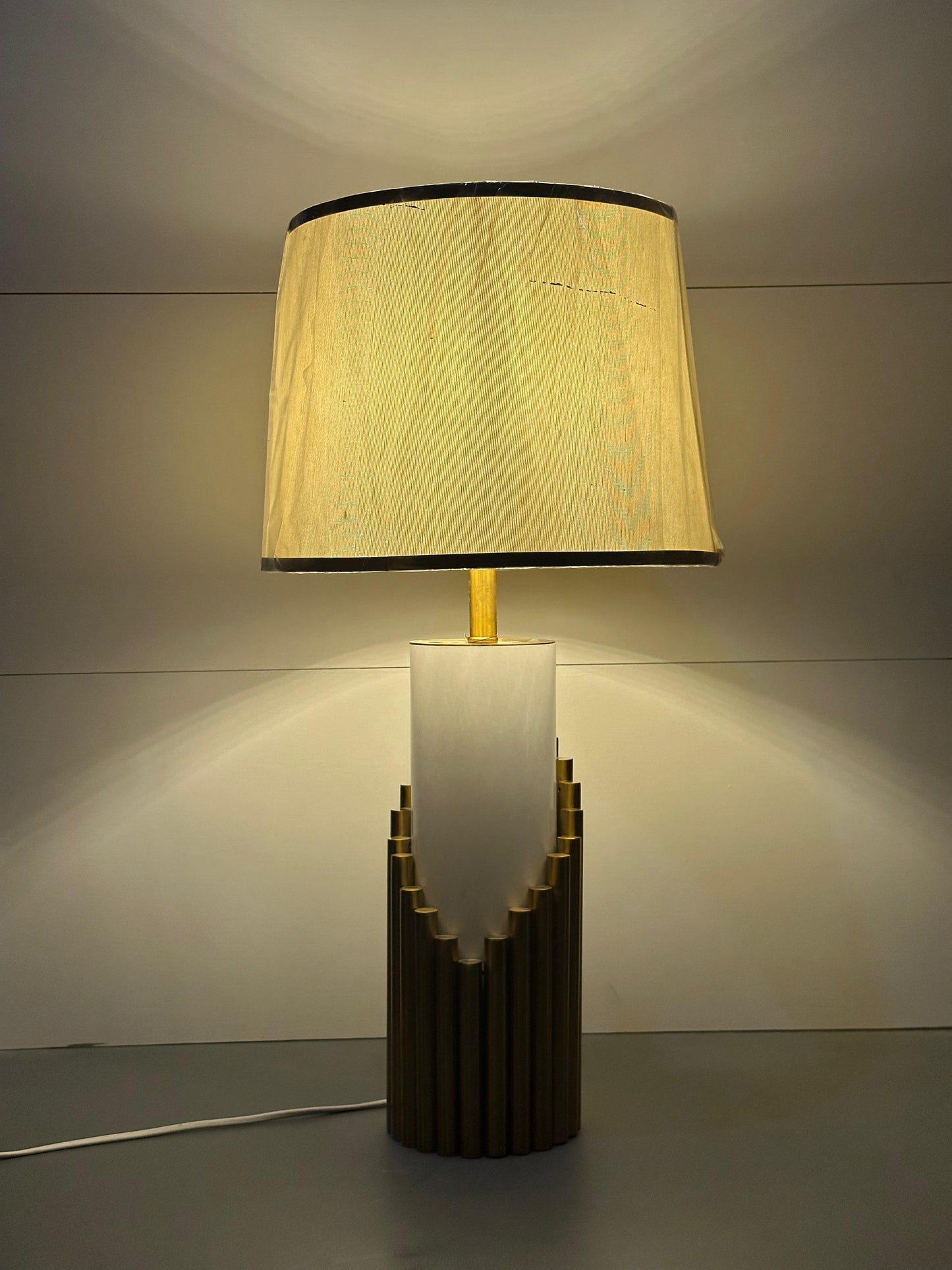 Modern Faceted Column Table Lamp - Sculptural Clear Base & Ambient White Shade