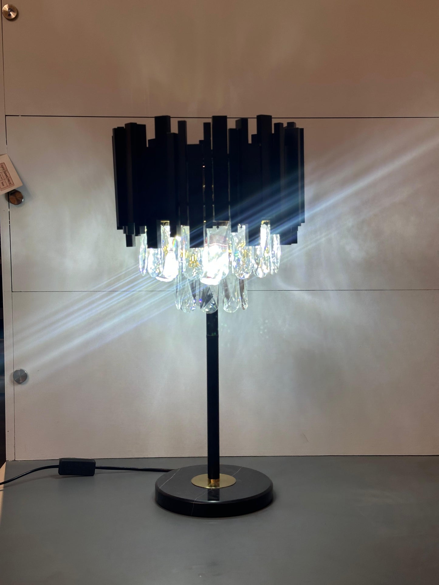 Modern Cylindrical Table Lamp - Gold/Brass Base & Ambient White Shade